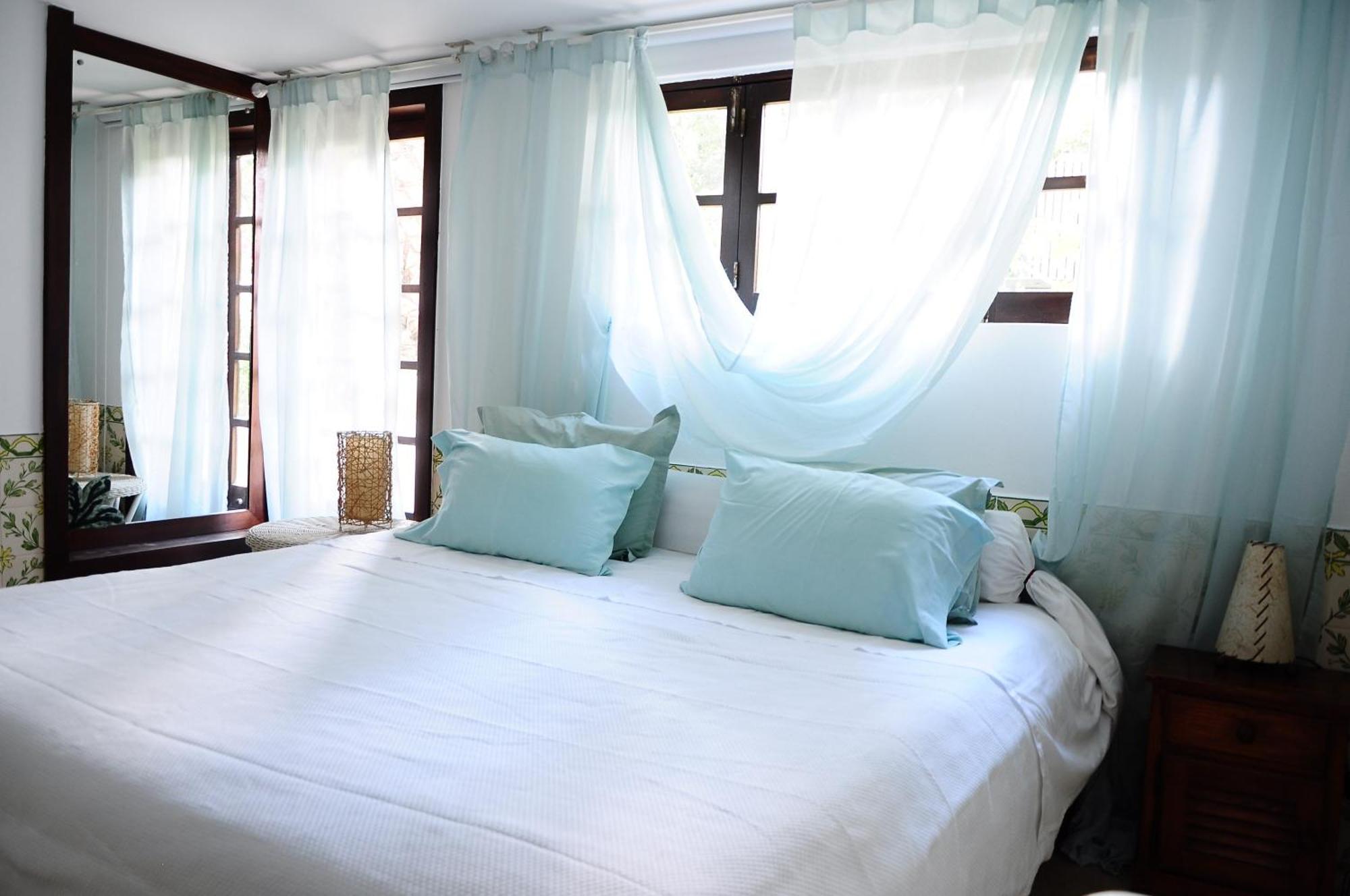 Uma Casa A Beira Sol Bed and Breakfast Lagos Exteriör bild