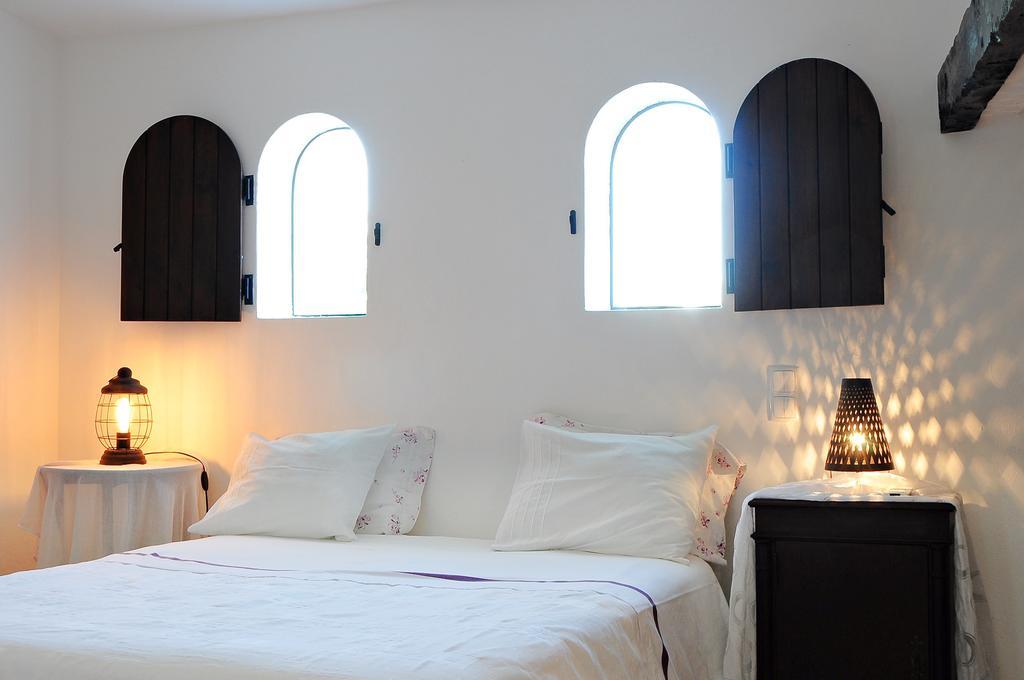 Uma Casa A Beira Sol Bed and Breakfast Lagos Exteriör bild