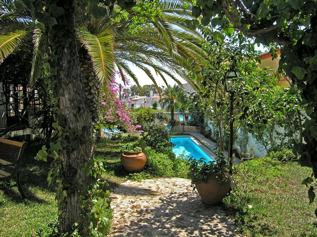 Uma Casa A Beira Sol Bed and Breakfast Lagos Exteriör bild