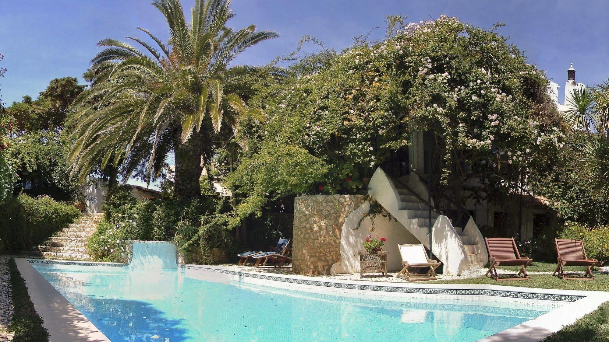 Uma Casa A Beira Sol Bed and Breakfast Lagos Exteriör bild