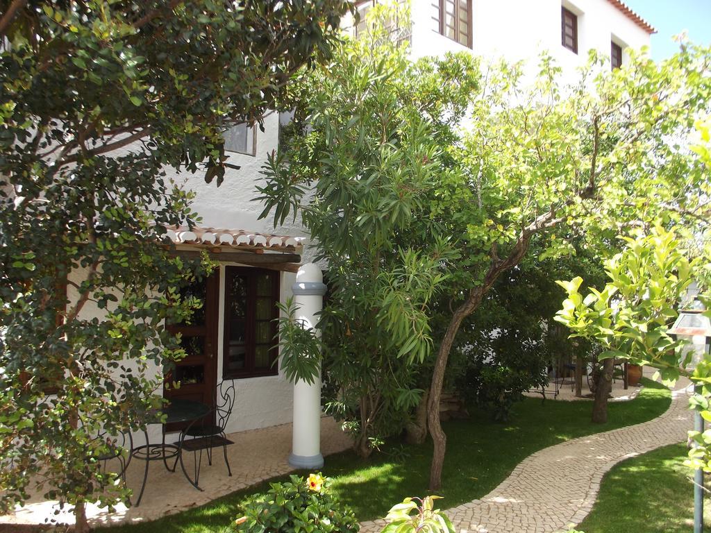 Uma Casa A Beira Sol Bed and Breakfast Lagos Exteriör bild
